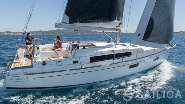 Oceanis 38.1 - Yacht Charter Sailica