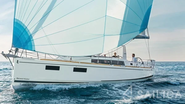 Oceanis 38.1 - Yacht Charter Sailica