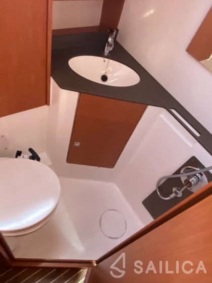 Bavaria 46 Cruiser - Yacht Charter Sailica