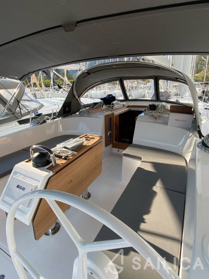 Bavaria 46 Cruiser - Yacht Charter Sailica