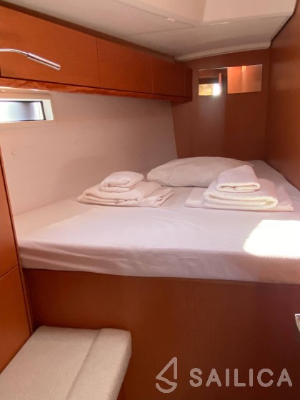 Bavaria 46 Cruiser - Yacht Charter Sailica