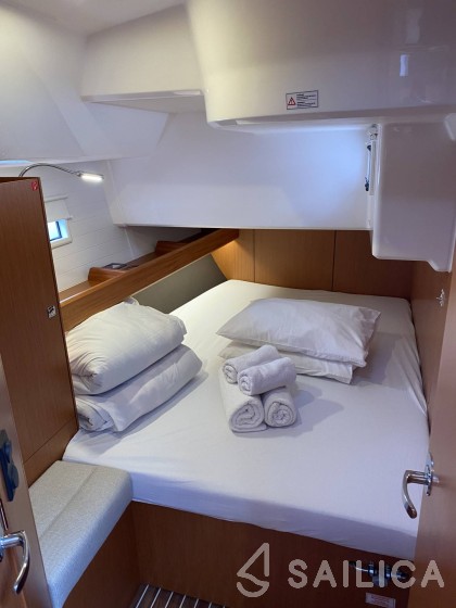 Bavaria 46 Cruiser - Yacht Charter Sailica