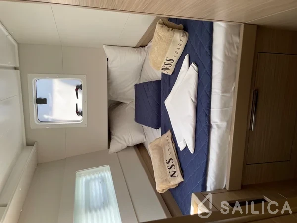 Lagoon 40 - Yacht Charter Sailica