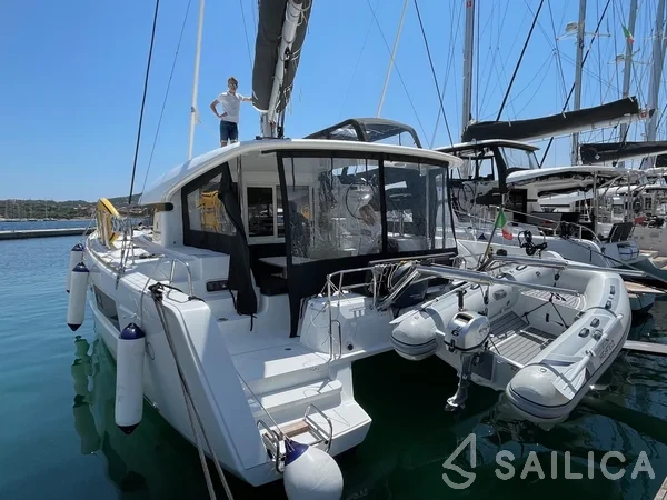 Lagoon 40 - Yacht Charter Sailica