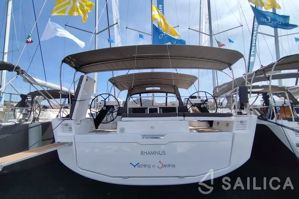 Dufour 530 - Yacht Charter Sailica
