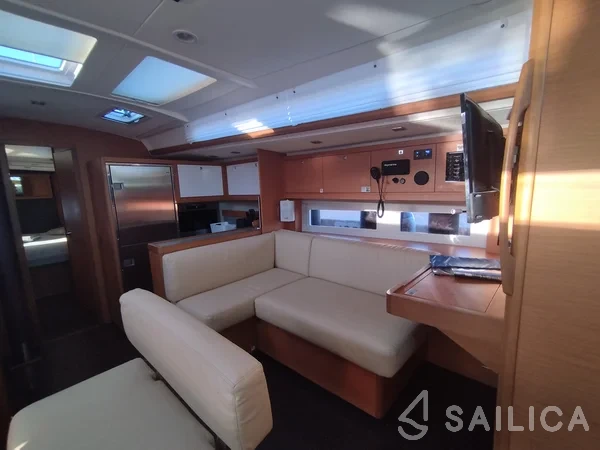 Dufour 530 - Yacht Charter Sailica
