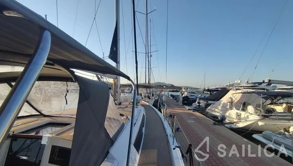 Dufour 530 - Yacht Charter Sailica