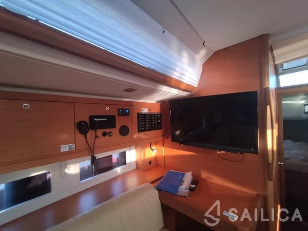 Dufour 530 - Yacht Charter Sailica