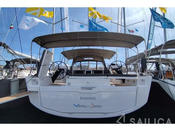 Dufour 530 - Yacht Charter Sailica
