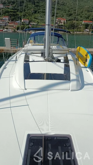 Oceanis 51.1 - Yacht Charter Sailica