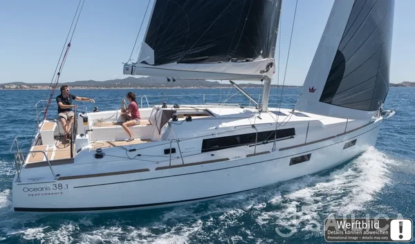 Oceanis 38.1 - Yacht Charter Sailica