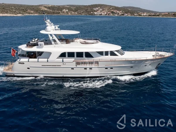 Motoryacht - Yacht Charter Sailica