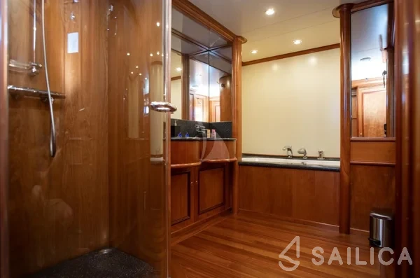 Motoryacht - Yacht Charter Sailica