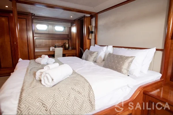 Motoryacht - Yacht Charter Sailica