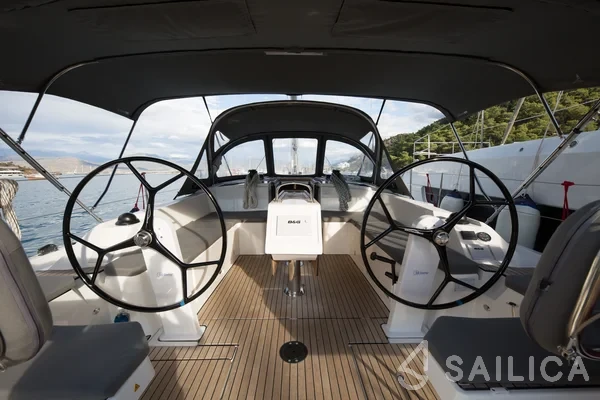 Bavaria C42 - Yacht Charter Sailica