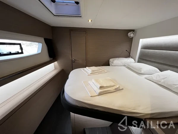 Tanna 47 - Yacht Charter Sailica