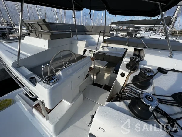 Tanna 47 - Yacht Charter Sailica