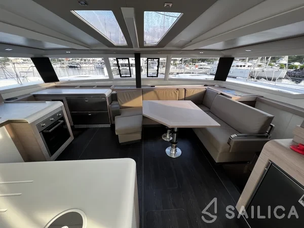Tanna 47 - Yacht Charter Sailica