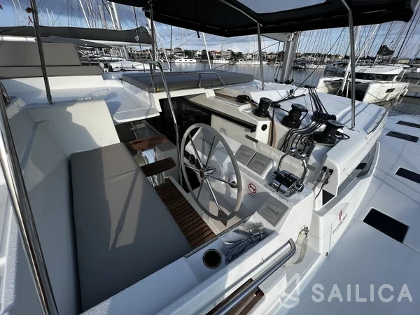 Tanna 47 - Yacht Charter Sailica