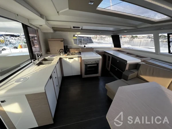 Tanna 47 - Yacht Charter Sailica