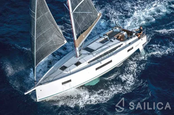 Sun Odyssey 410 - Yacht Charter Sailica
