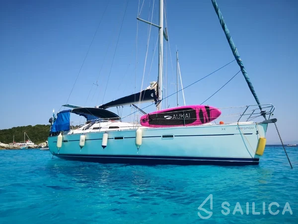 Beneteau 393 - Yacht Charter Sailica
