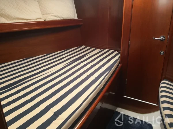 Beneteau 393 - Yacht Charter Sailica