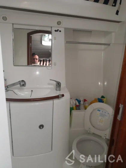 Beneteau 393 - Yacht Charter Sailica