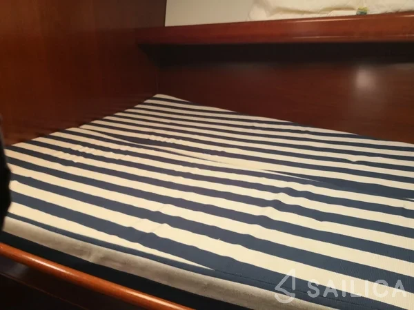Beneteau 393 - Yacht Charter Sailica