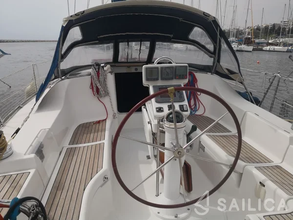 Beneteau 393 - Yacht Charter Sailica