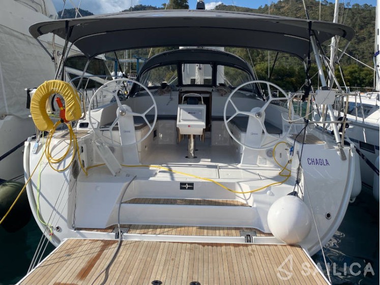 Bavaria 46 Cruiser - Yacht Charter Sailica