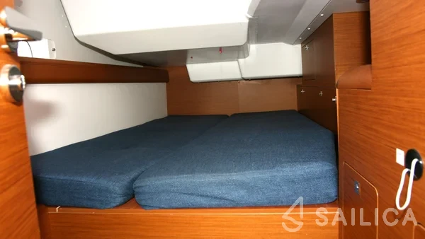 Sun Odyssey 479 - Yacht Charter Sailica