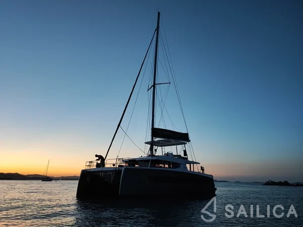 Dufour 48 - Yacht Charter Sailica