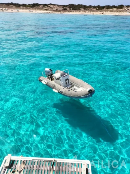 Lagoon 620 - Yacht Charter Sailica