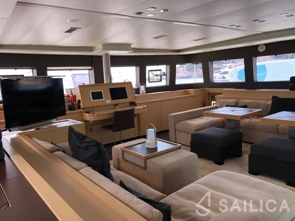 Lagoon 620 - Yacht Charter Sailica