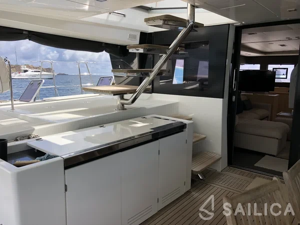 Lagoon 620 - Yacht Charter Sailica