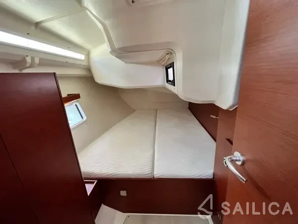 Hanse 418 - Yacht Charter Sailica