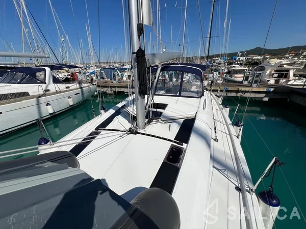 Oceanis 46.1 - Yacht Charter Sailica