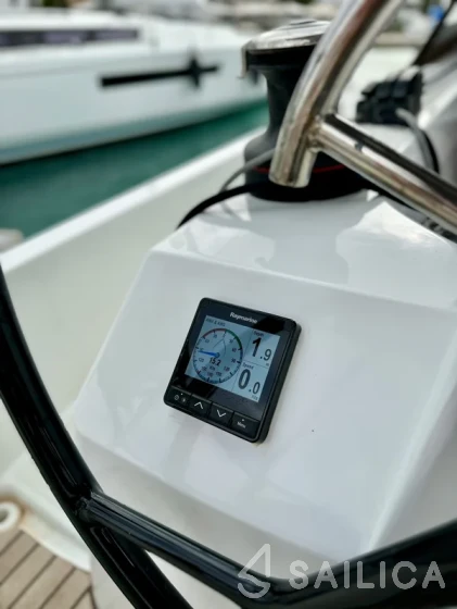 Sun Odyssey 410 - Yacht Charter Sailica