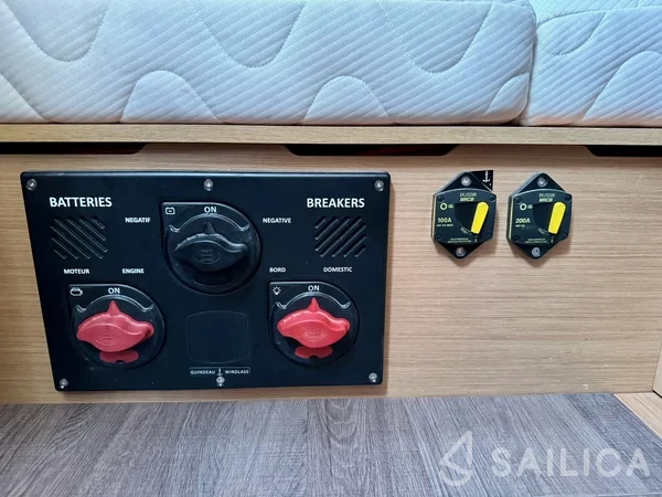 Sun Odyssey 410 - Yacht Charter Sailica