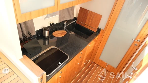 Marex 310 Sun Cruiser - Yacht Charter Sailica