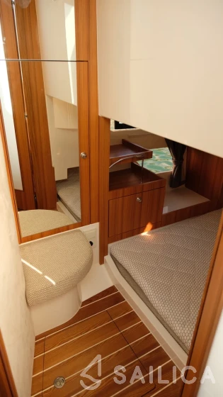 Marex 310 Sun Cruiser - Yacht Charter Sailica