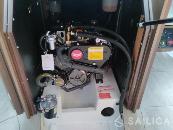 Oceanis 38.1 - Yacht Charter Sailica