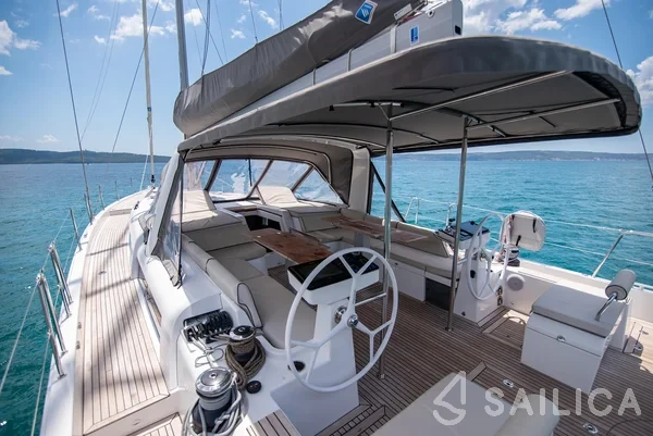 Oceanis 54 - Yacht Charter Sailica