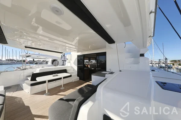 Lagoon 50 - Yacht Charter Sailica