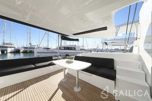 Lagoon 50 - Yacht Charter Sailica