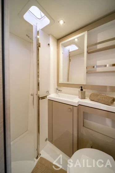 Tanna 47 - Yacht Charter Sailica