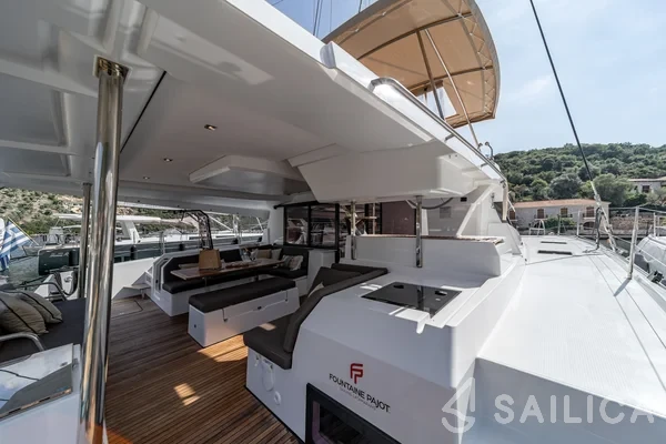 Tanna 47 - Yacht Charter Sailica