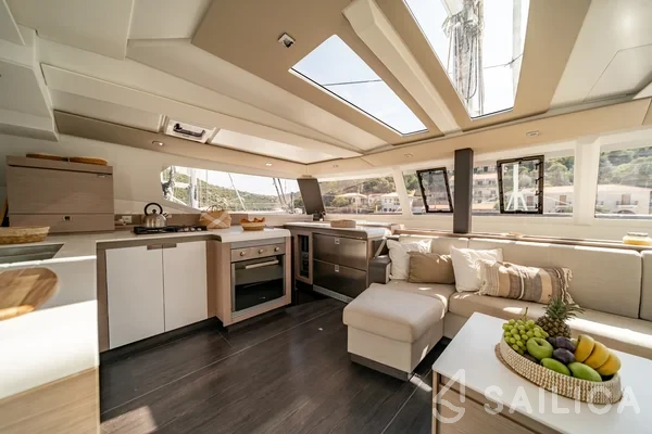 Tanna 47 - Yacht Charter Sailica