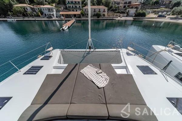 Tanna 47 - Yacht Charter Sailica